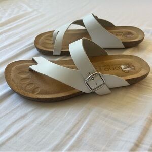Yokono White Sandals size 10